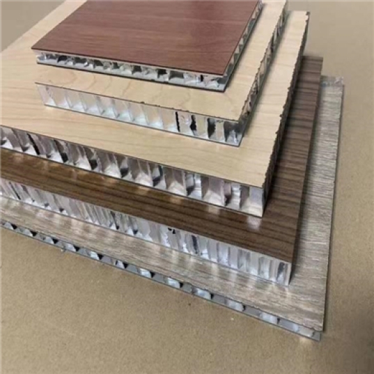 建筑幕墻鋁蜂窩板